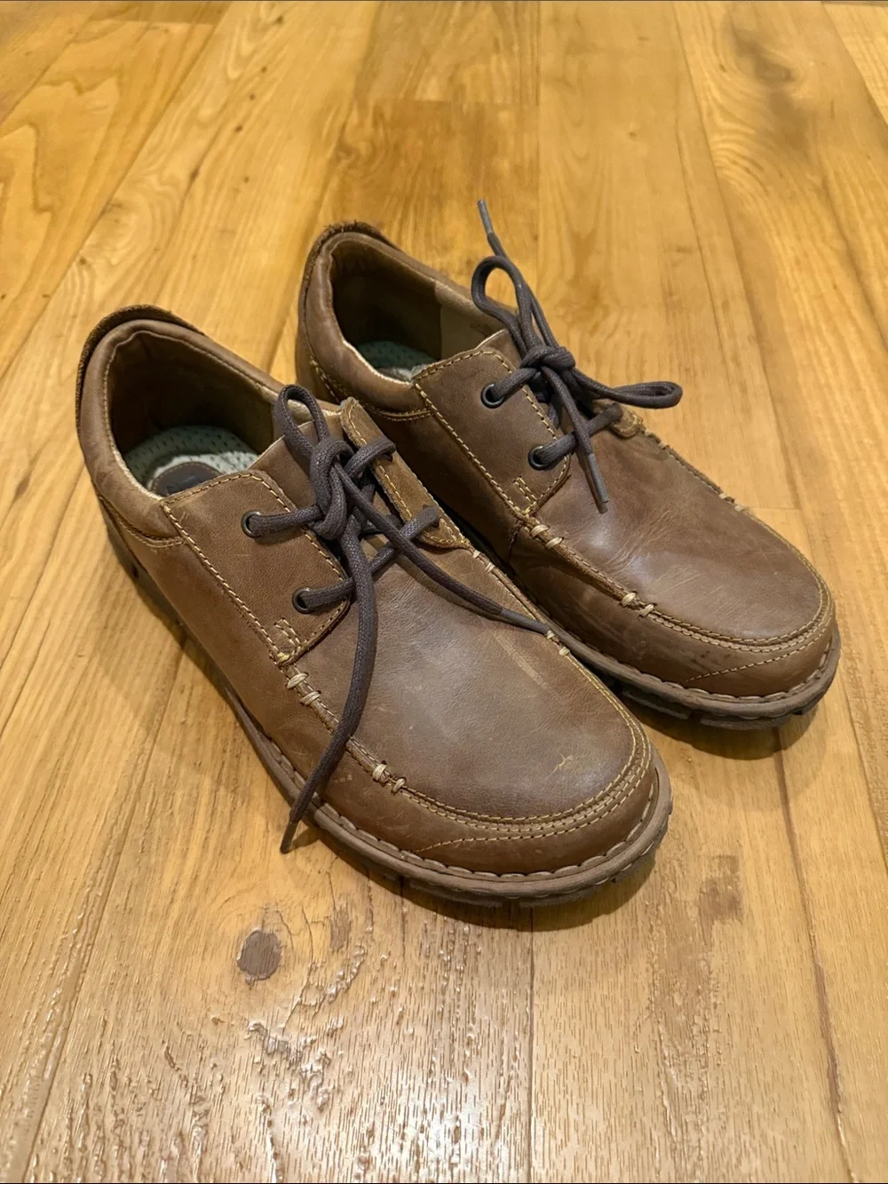 Clarks Brown Leather Boat-Style Lace-Up Shoes